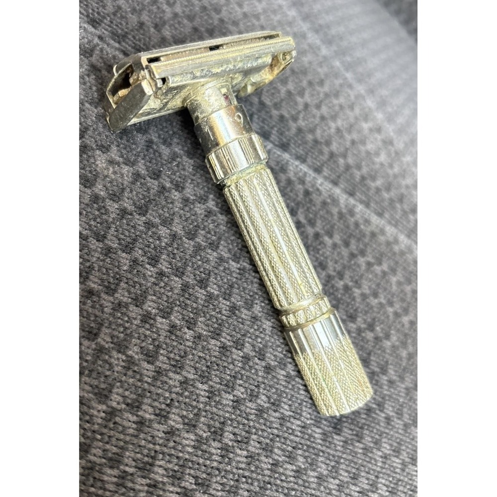 Vintage Gillette Slim Adjustable Safety Razor Metal Made In USA Double Edge
